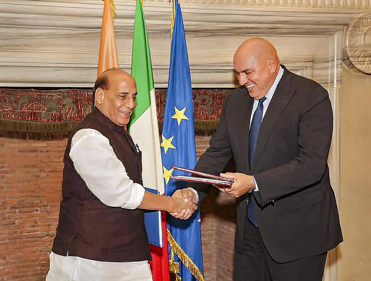 Defense Ministers of India and Italy Hold Bilateral Talks, Discussed West Asia Situation 25 Defense Ministers of India and Italy Hold Bilateral Talks, Discussed West Asia Situation